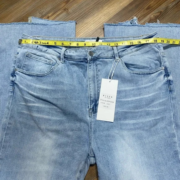 4/$16 Risen Jeans - Picture 13 of 13